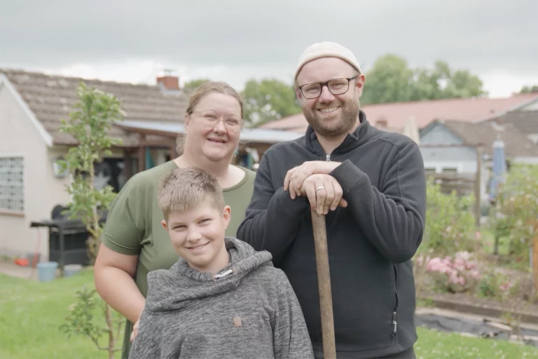 Biene Titelbild Familie